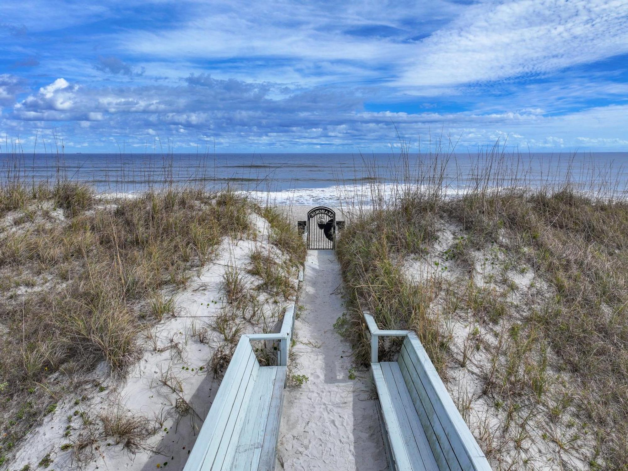 Seahorse Oceanfront Inn Neptune Beach ภายนอก รูปภาพ