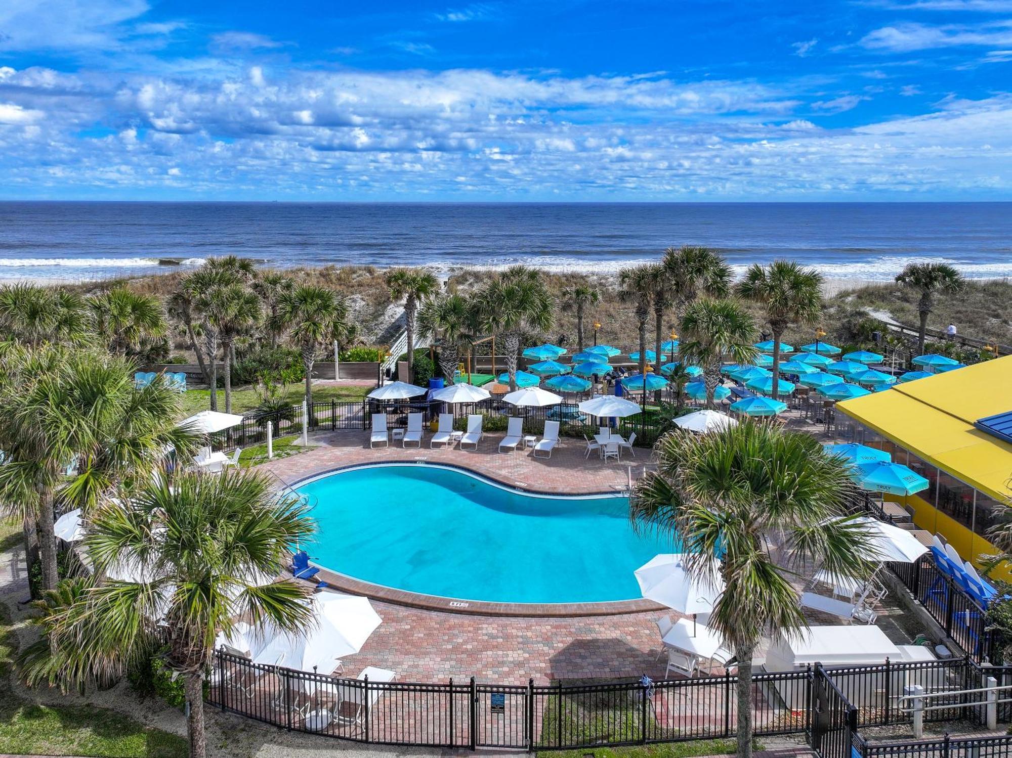 Seahorse Oceanfront Inn Neptune Beach ภายนอก รูปภาพ