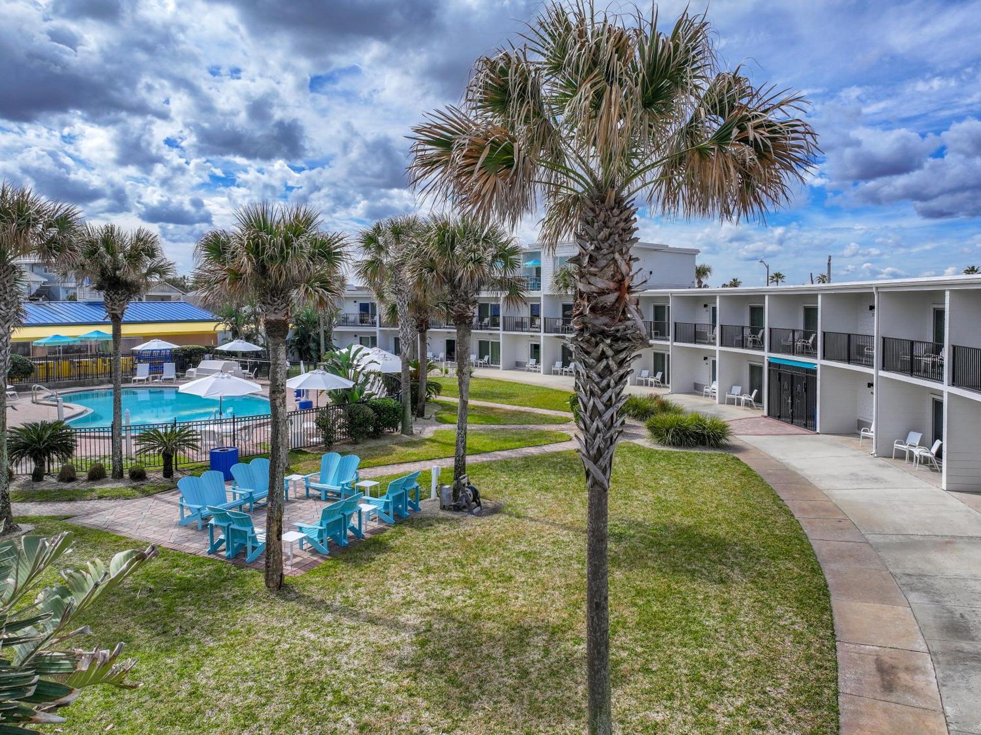 Seahorse Oceanfront Inn Neptune Beach ภายนอก รูปภาพ