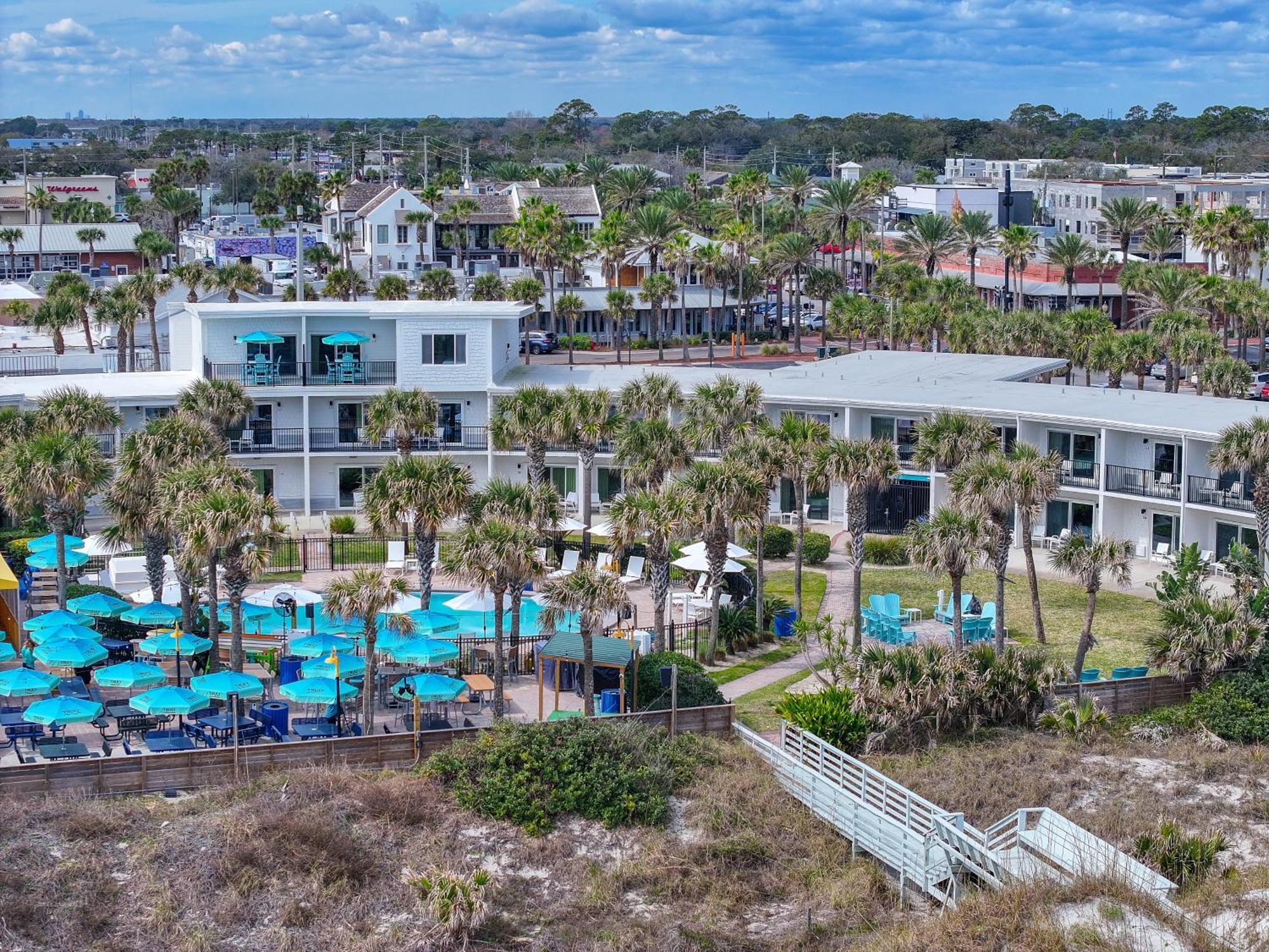 Seahorse Oceanfront Inn Neptune Beach ภายนอก รูปภาพ