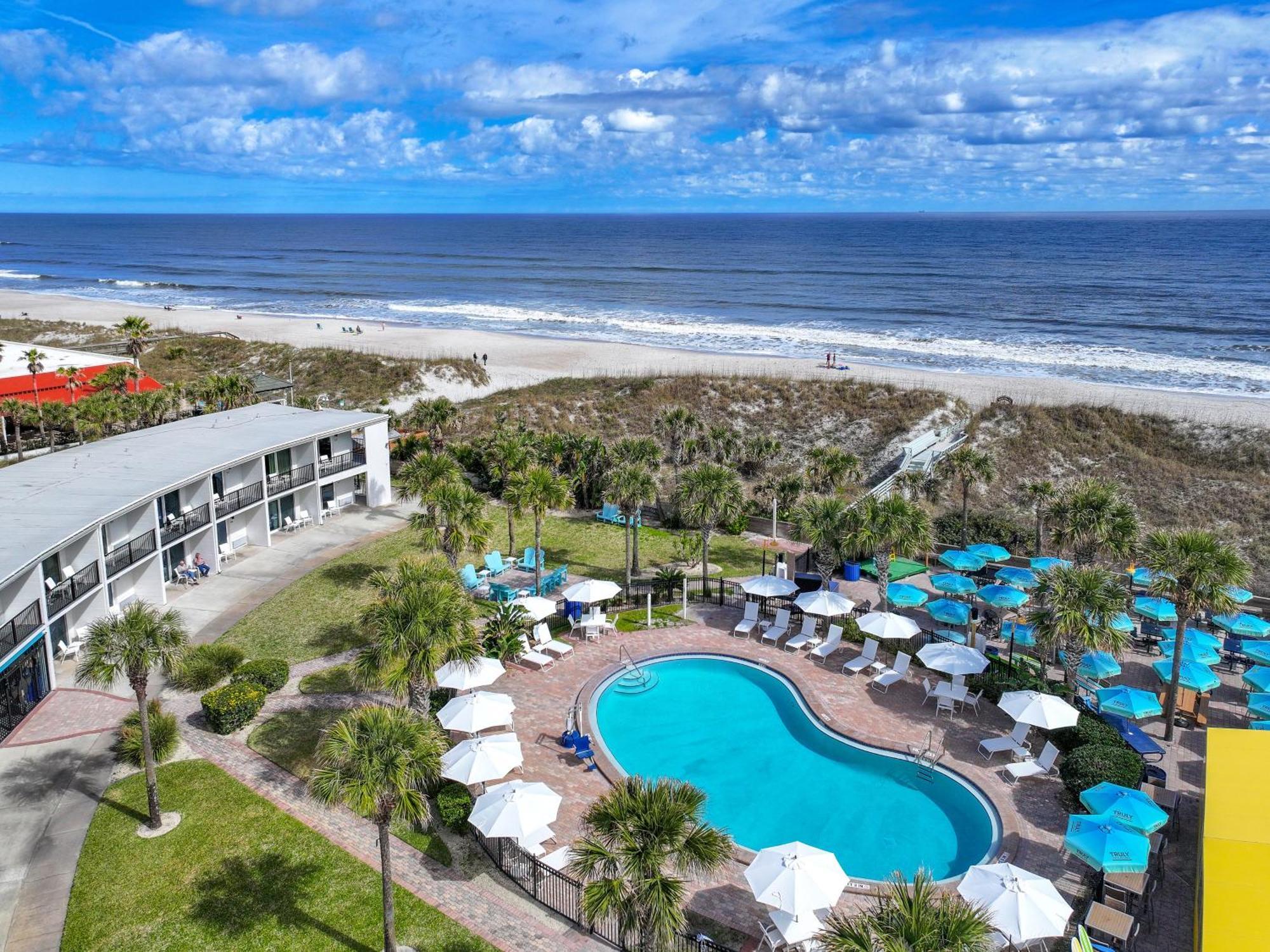 Seahorse Oceanfront Inn Neptune Beach ภายนอก รูปภาพ