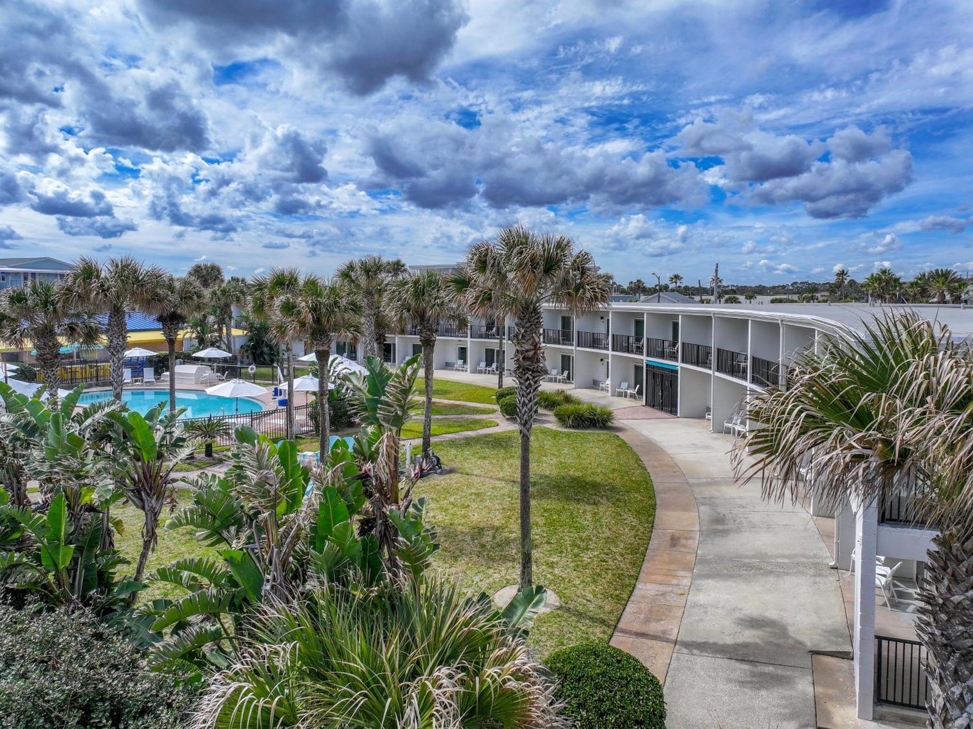 Seahorse Oceanfront Inn Neptune Beach ภายนอก รูปภาพ