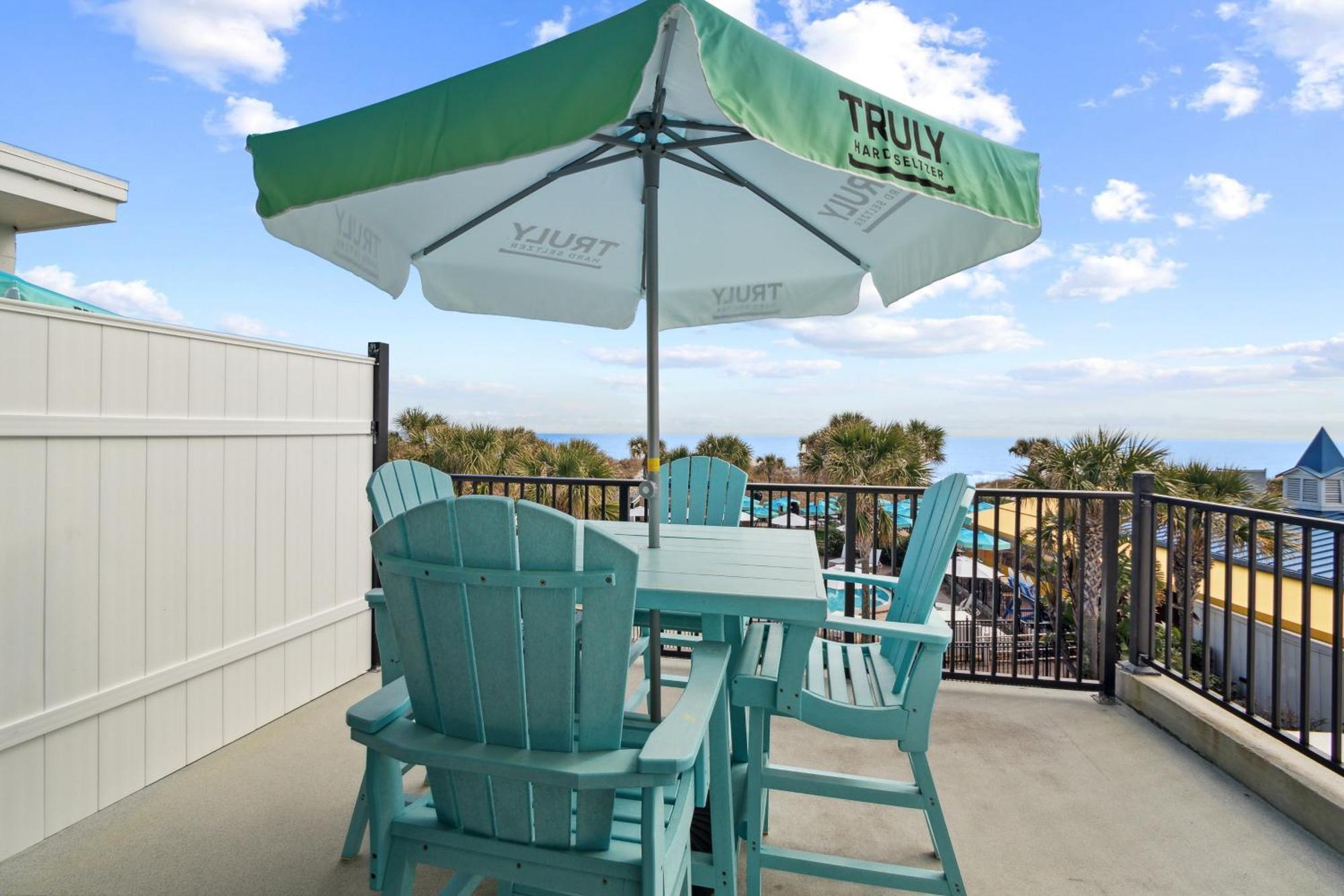 Seahorse Oceanfront Inn Neptune Beach ภายนอก รูปภาพ