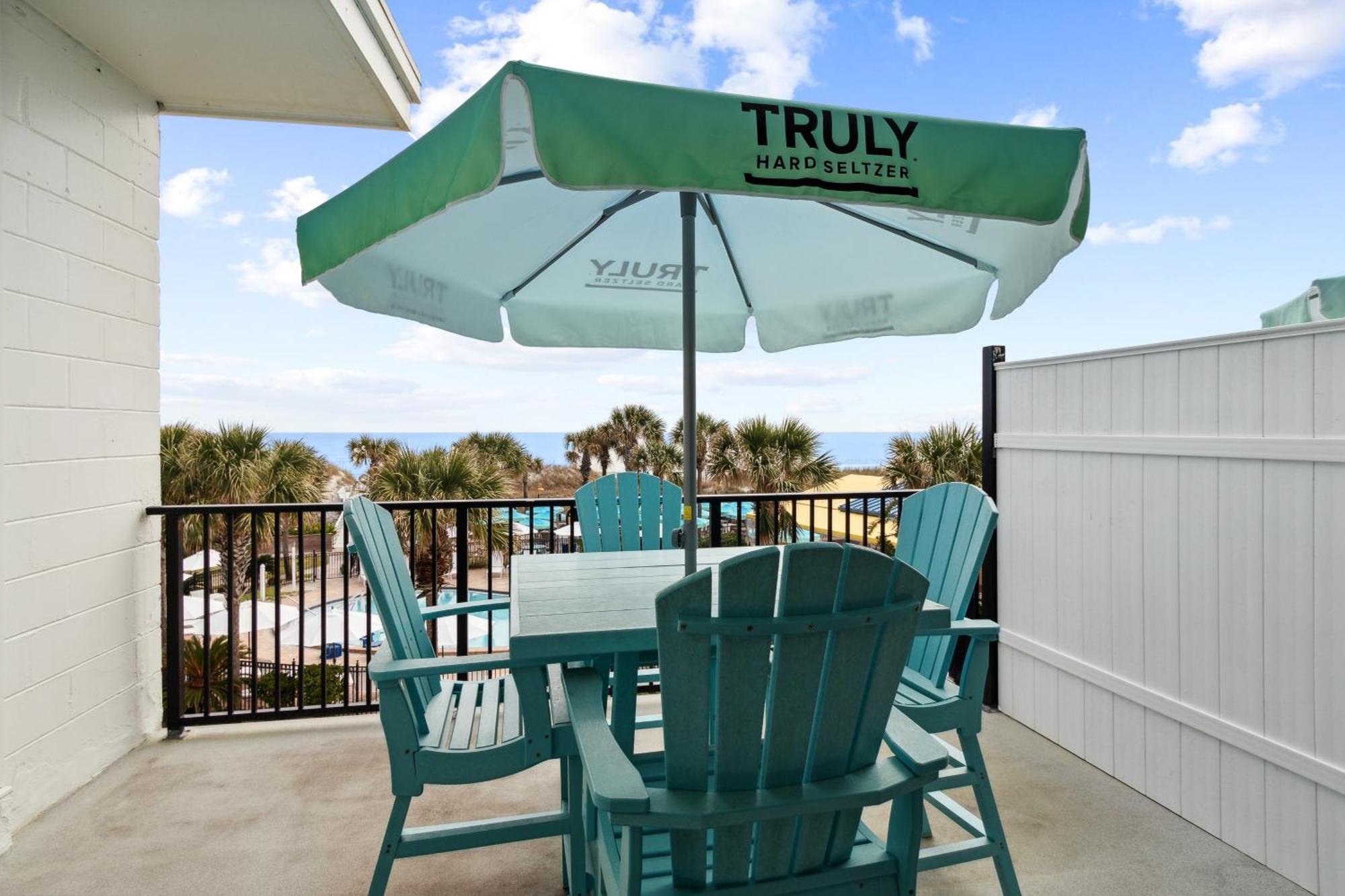 Seahorse Oceanfront Inn Neptune Beach ภายนอก รูปภาพ
