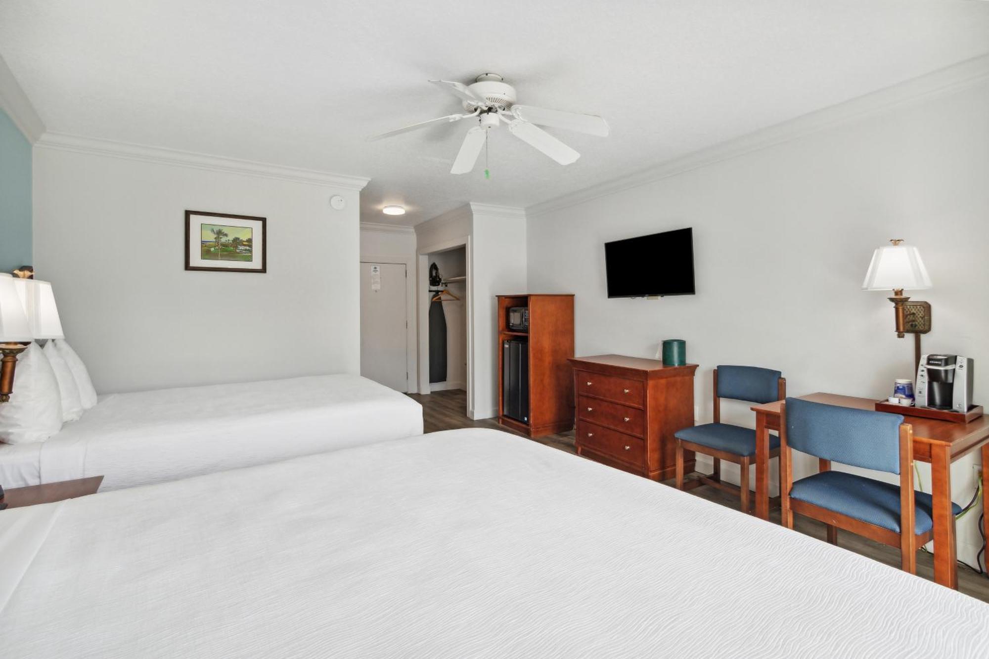 Seahorse Oceanfront Inn Neptune Beach ภายนอก รูปภาพ