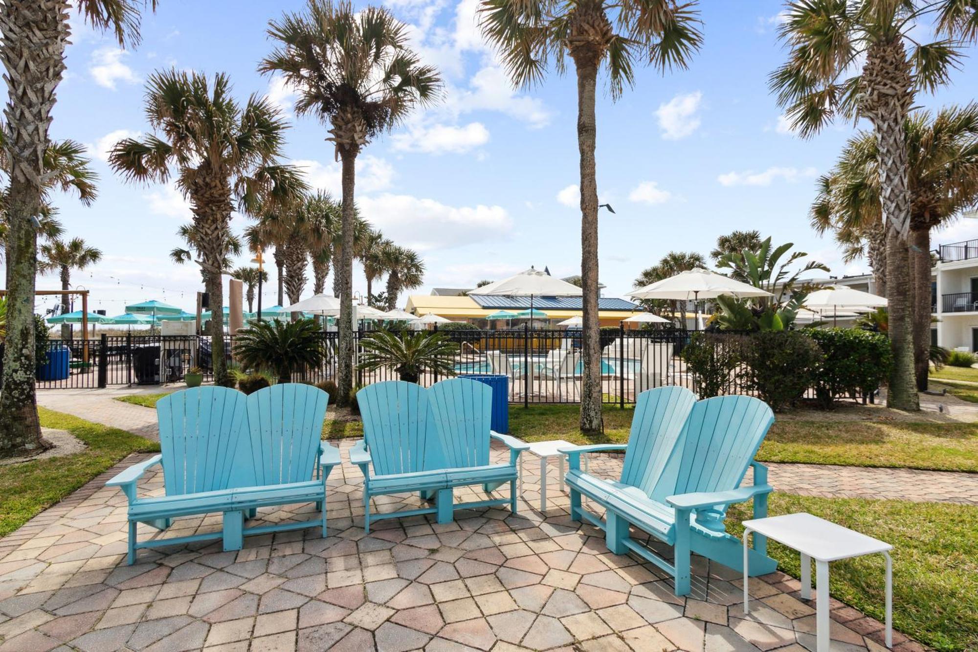 Seahorse Oceanfront Inn Neptune Beach ภายนอก รูปภาพ